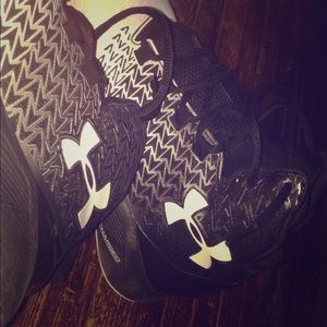 Selling Under Armour drive White